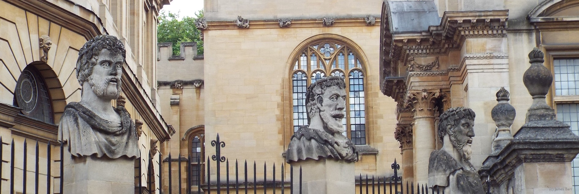 Image of Statues in Oxford